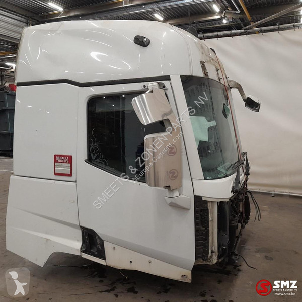 Náhradní díly pro kamiony Renault Occ cabine...