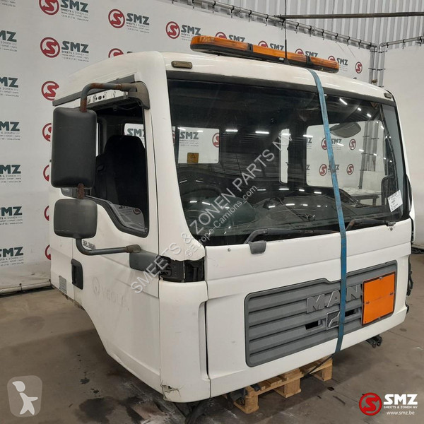 قطع غيار الآليات الثقيلة MAN Occ cabine RHD MAN
