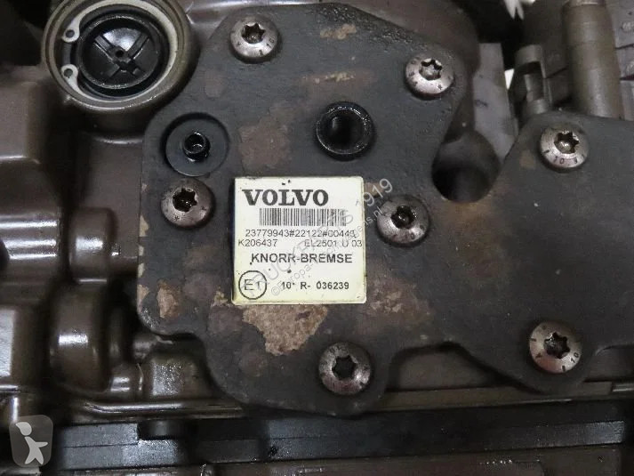قطع غيار الآليات الثقيلة Knorr-Bremse 23779943...