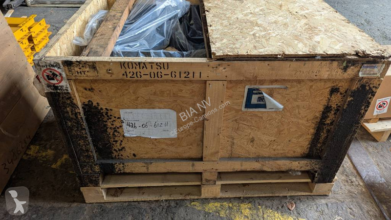قطع غيار الأشغال العمومية Komatsu WA600-8...