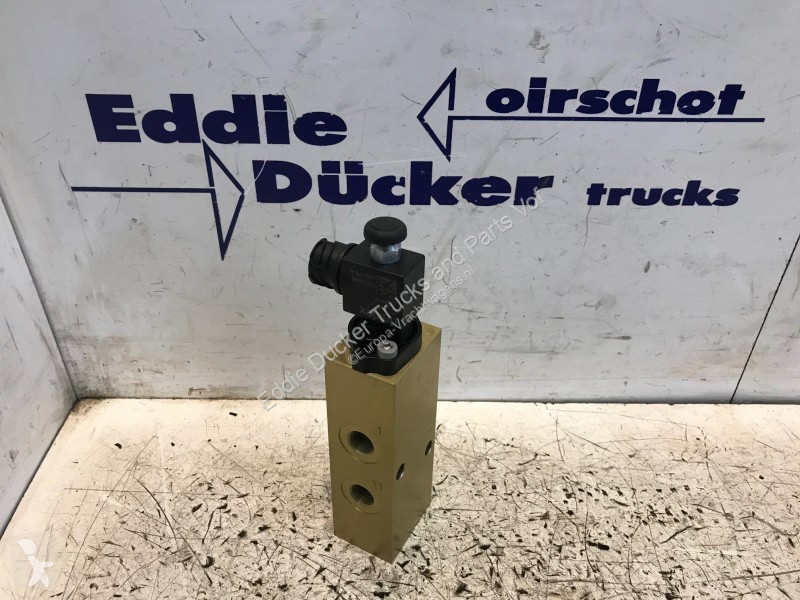 Náhradní díly pro kamiony DAF 0883399 VALVE...