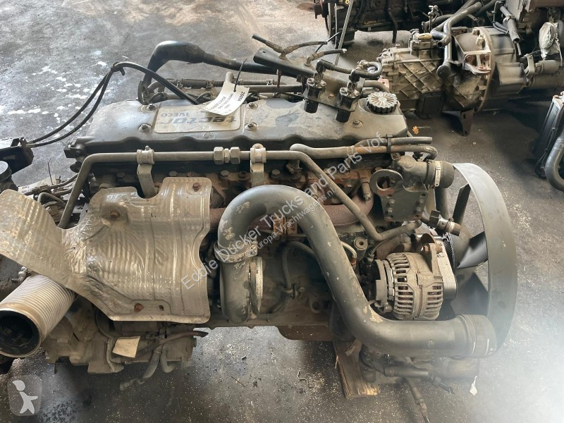 قطع غيار الآليات الثقيلة Iveco 504239564 F4AE3681