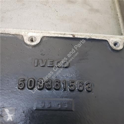 قطع غيار الآليات الثقيلة Iveco Couvercle de...