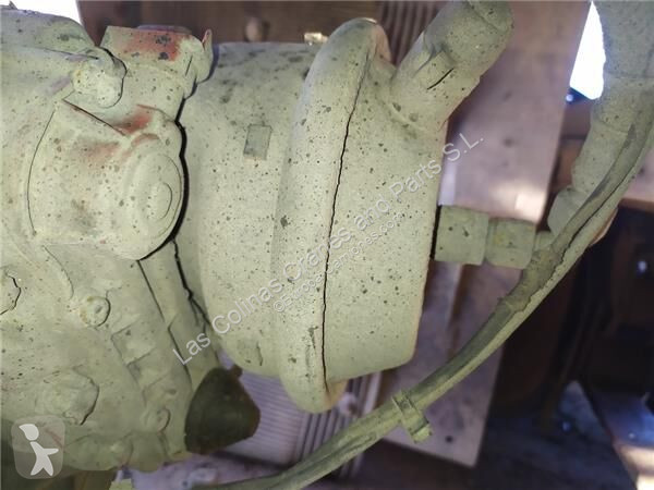 قطع غيار الآليات الثقيلة Iveco Pompe...