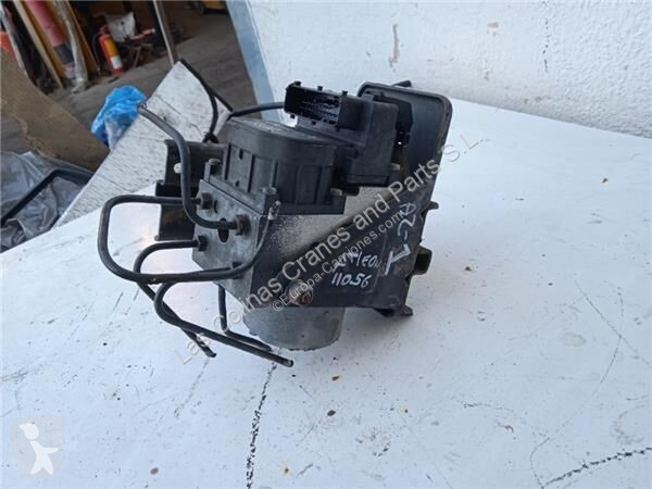 قطع غيار الآليات الثقيلة Nissan Soupape EGR...