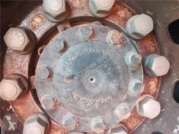 قطع غيار الآليات الثقيلة MAN Essieu arrière...