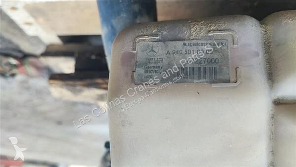 قطع غيار الآليات الثقيلة Mercedes Réservoir...