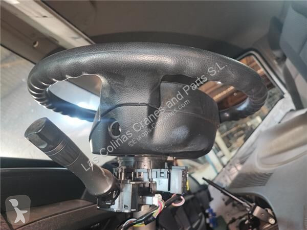 قطع غيار الآليات الثقيلة Renault Volant...