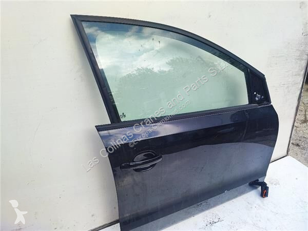 قطع غيار الآليات الثقيلة Volkswagen Porte pour...