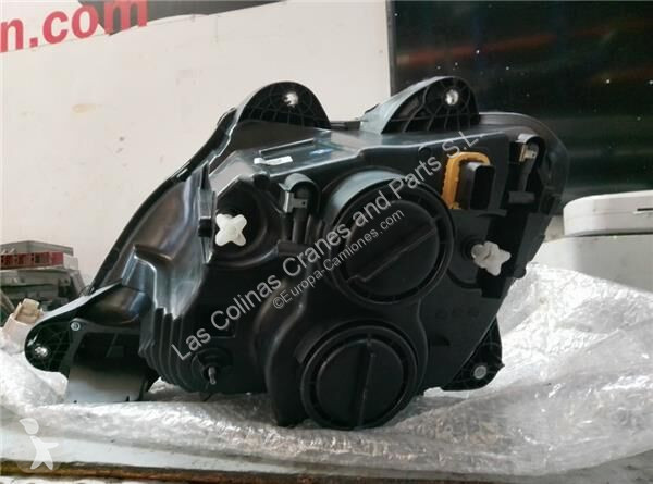 قطع غيار الآليات الثقيلة DAF Phare pour camion