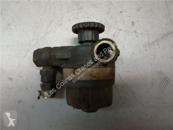 قطع غيار الآليات الثقيلة  Pompe à carburant...