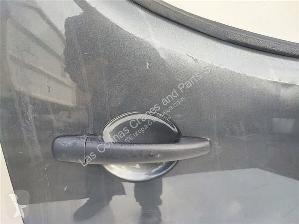 قطع غيار الآليات الثقيلة Peugeot Porte 9004Z6...