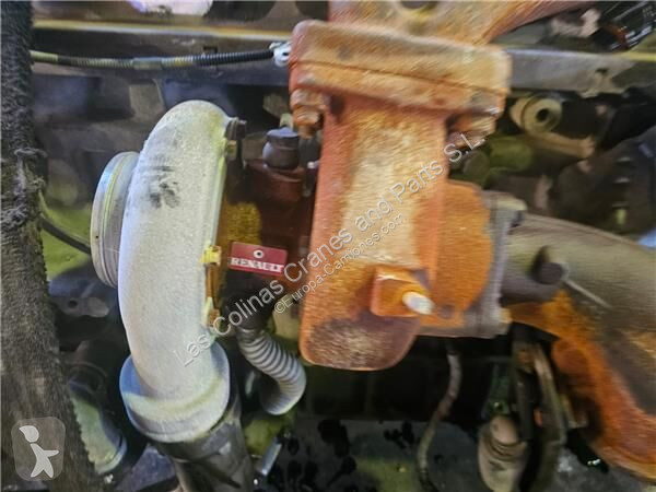 قطع غيار الآليات الثقيلة Renault...