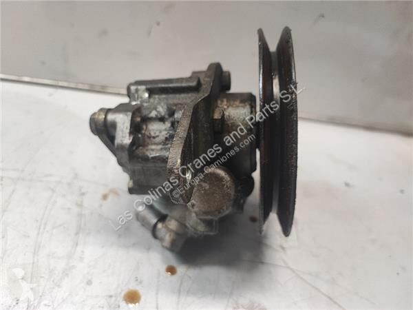 قطع غيار الآليات الثقيلة Nissan Pompe de...