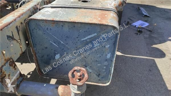 قطع غيار الآليات الثقيلة Nissan Réservoir de...