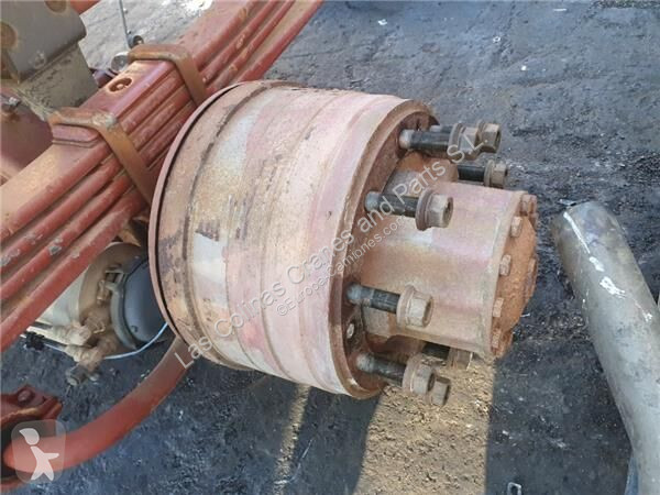 قطع غيار الآليات الثقيلة Iveco Moyeu pour...