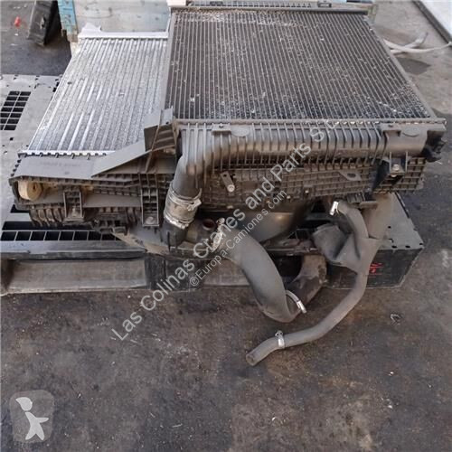 Pièces poids lourds Mercedes Radiateur de...