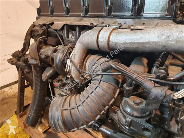 قطع غيار الآليات الثقيلة Renault...