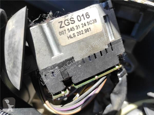 قطع غيار الآليات الثقيلة Mercedes Commutateur...