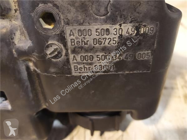 قطع غيار الآليات الثقيلة Mercedes Réservoir...