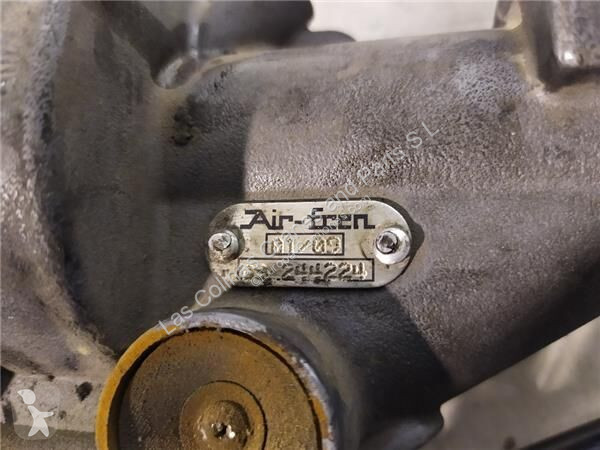 قطع غيار الآليات الثقيلة Renault...