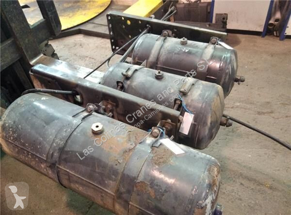 قطع غيار الآليات الثقيلة Iveco Réservoir d'air...