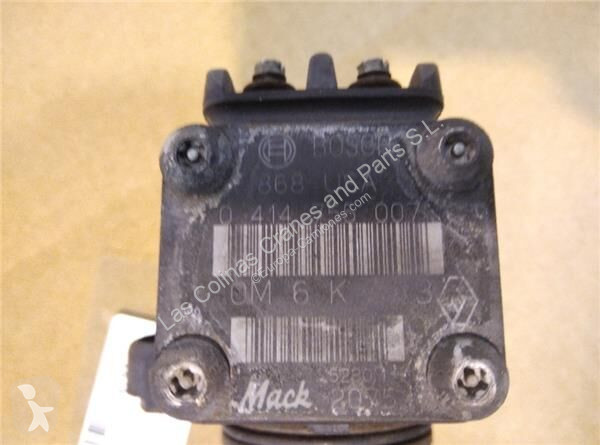 قطع غيار الآليات الثقيلة Renault Injecteur...