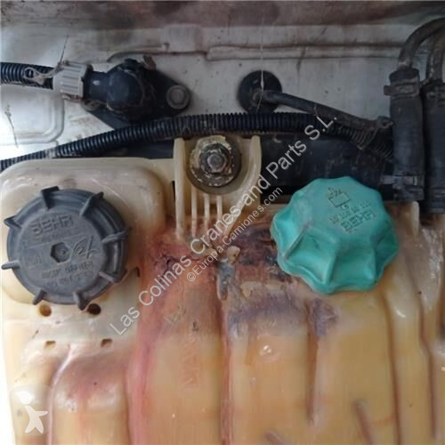 قطع غيار الآليات الثقيلة Iveco Réservoir...