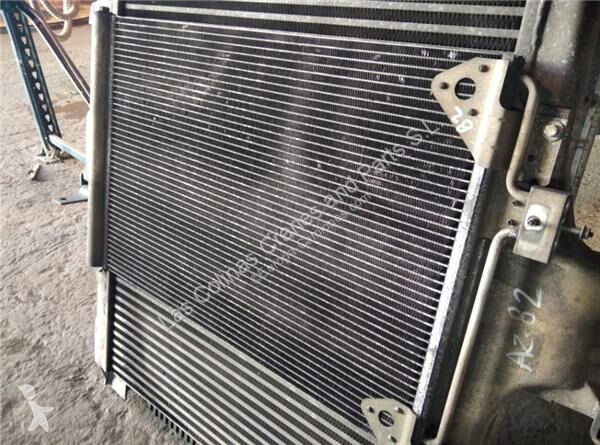قطع غيار الآليات الثقيلة Iveco Radiateur de...