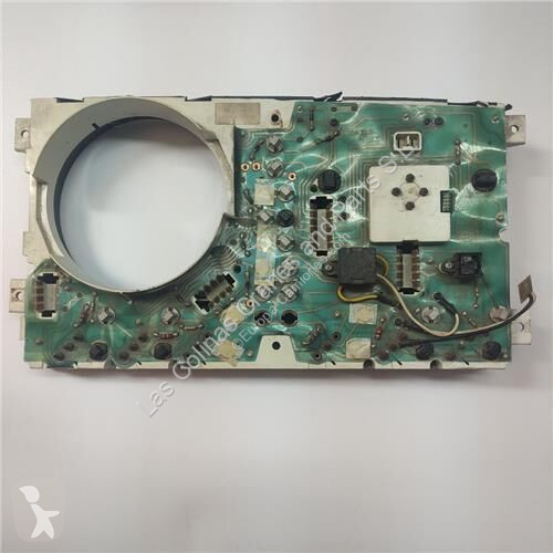 قطع غيار الآليات الثقيلة Nissan Tableau de bord...
