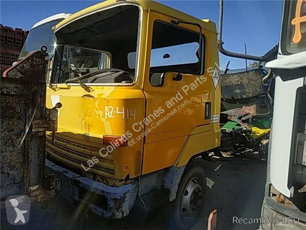 قطع غيار الآليات الثقيلة Nissan Radiateur de...