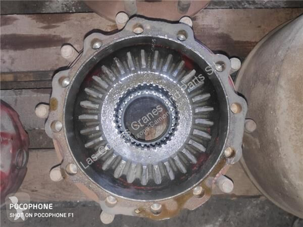 قطع غيار الآليات الثقيلة Renault Moyeu...