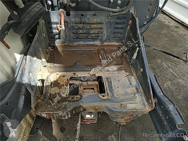 قطع غيار الآليات الثقيلة Scania Fixations pour...