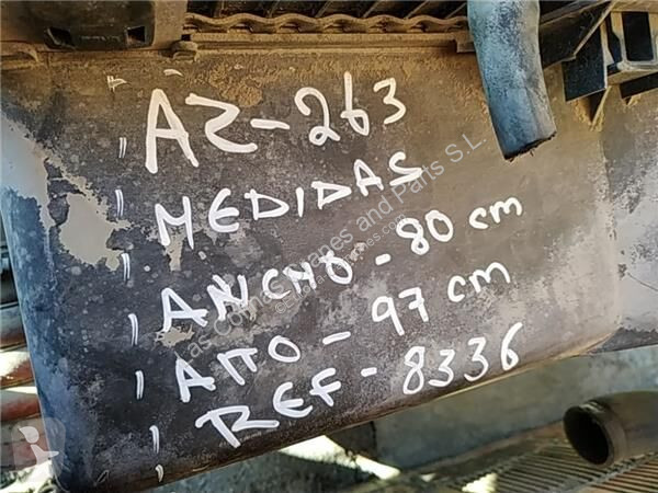 قطع غيار الآليات الثقيلة Iveco Radiateur de...