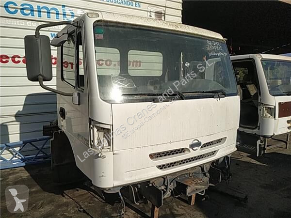 قطع غيار الآليات الثقيلة Nissan Amortisseur...