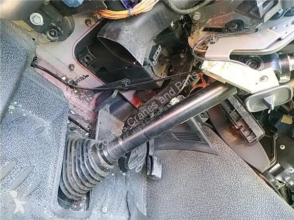 قطع غيار الآليات الثقيلة Renault Colonne de...