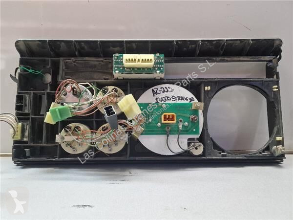 قطع غيار الآليات الثقيلة Iveco Tableau de bord...