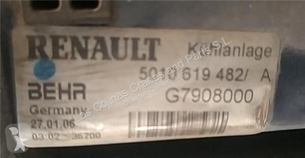 قطع غيار الآليات الثقيلة Renault Radiateur de...