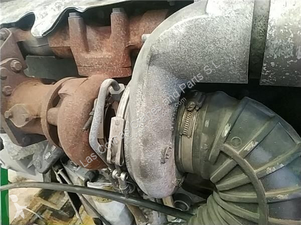 قطع غيار الآليات الثقيلة Renault...