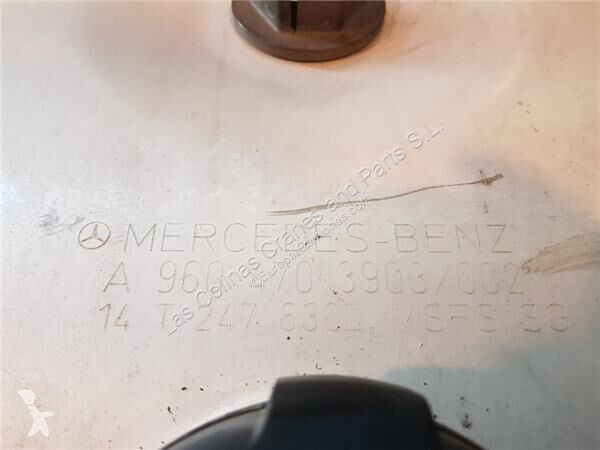 قطع غيار الآليات الثقيلة Mercedes Réservoir de...
