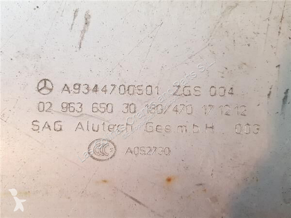 قطع غيار الآليات الثقيلة Mercedes Réservoir de...