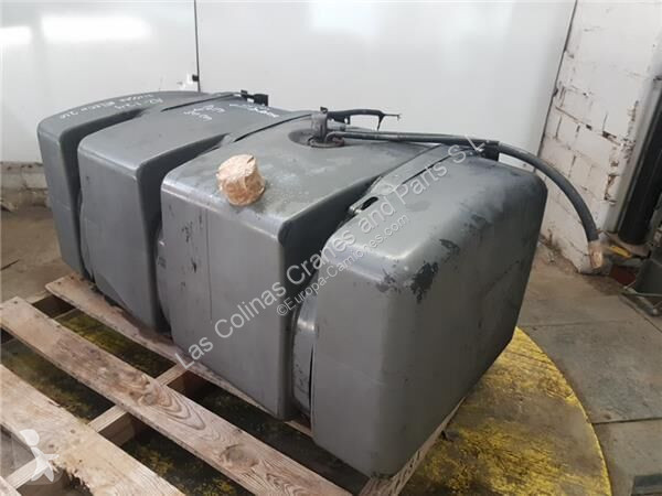 قطع غيار الآليات الثقيلة Nissan Réservoir de...
