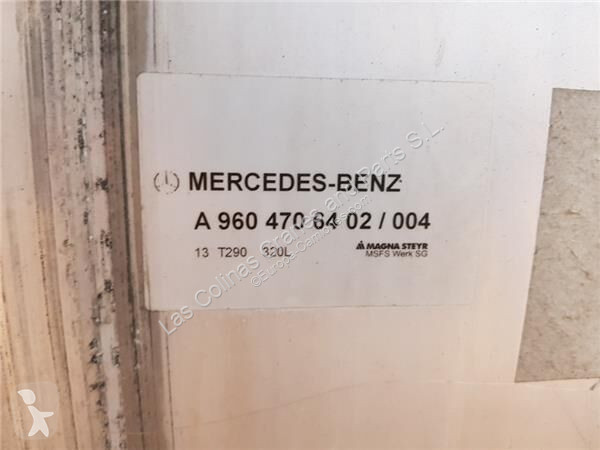 قطع غيار الآليات الثقيلة Mercedes Réservoir de...