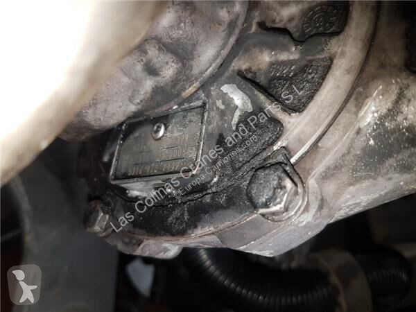 قطع غيار الآليات الثقيلة Mercedes...