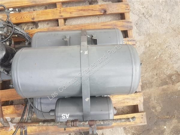 قطع غيار الآليات الثقيلة Mercedes Réservoir...