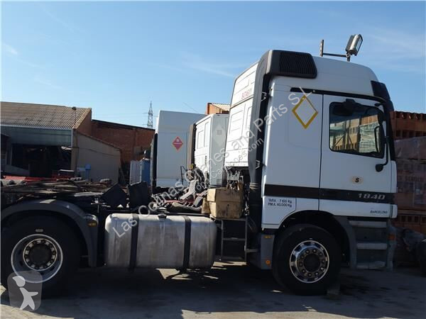 قطع غيار الآليات الثقيلة Mercedes Réservoir de...