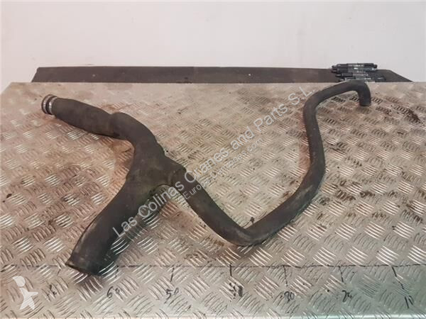 قطع غيار الآليات الثقيلة Nissan Tuyau pour...