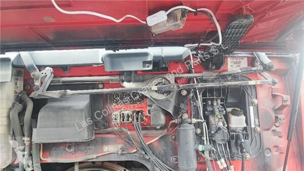 قطع غيار الآليات الثقيلة Renault Tringlerie...