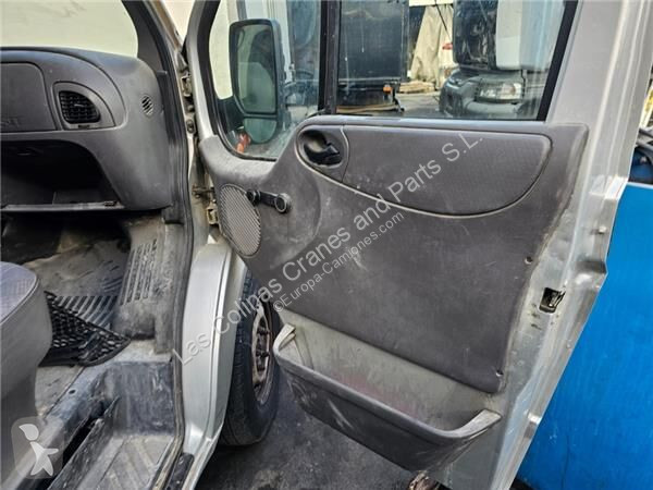 قطع غيار الآليات الثقيلة Ford Porte 4703950...
