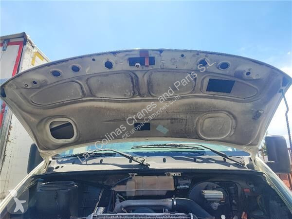 قطع غيار الآليات الثقيلة Iveco Capot 99471666...